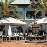 Otel Excelsior 3*