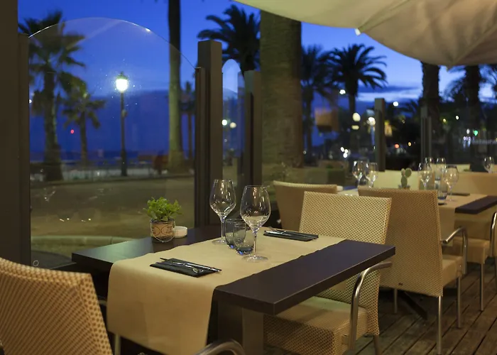 ホテル Hotel Excelsior
