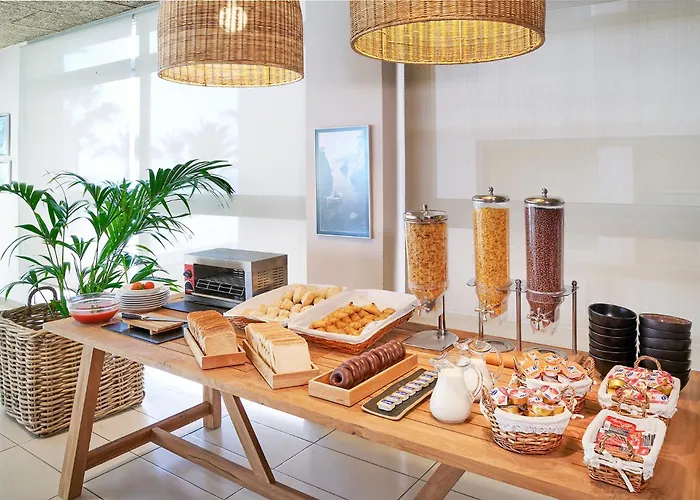 Urh Excelsior 酒店